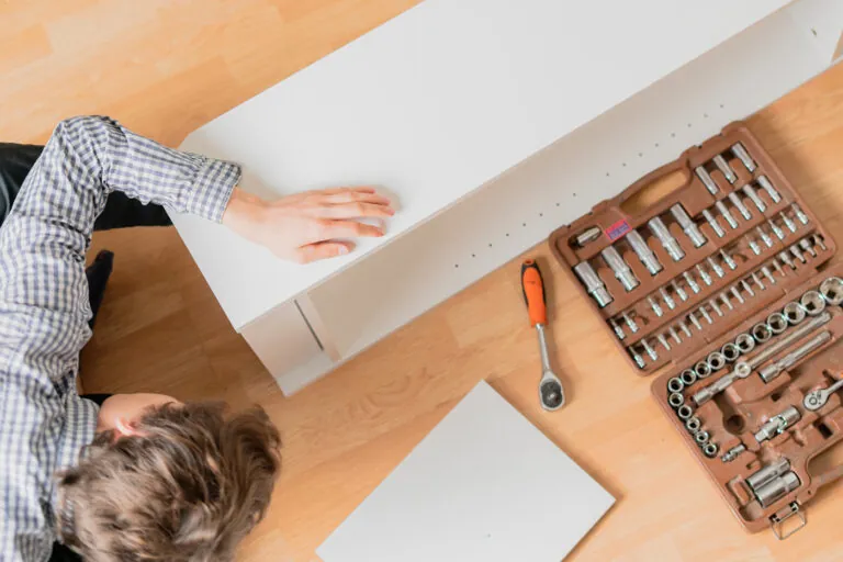 Secrets-of-the-Furniture-Assembly-Experts